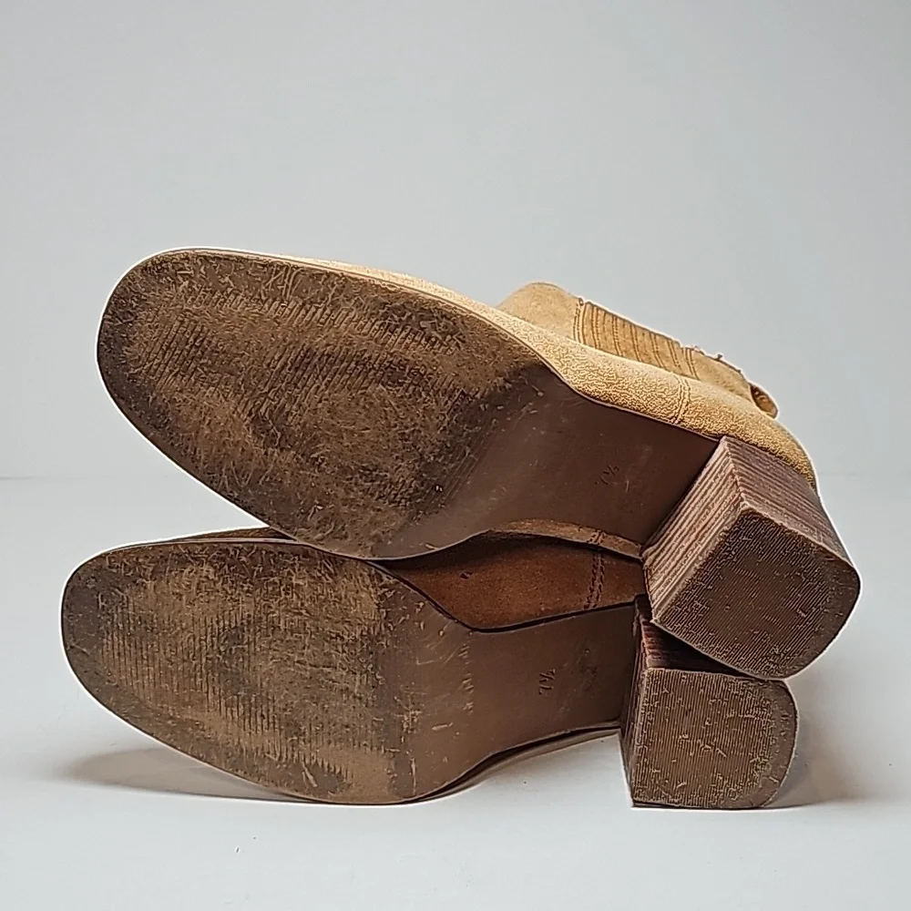 Madewell | Shoes | Madewell The Kat Chelsea Boot 75 Brown Tan Suede ...